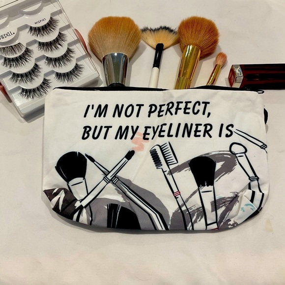 Black & White Cosmetic Bag / Make-Up Case - Picture 1 of 7
